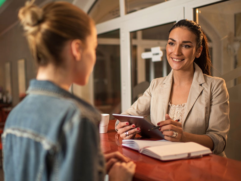 Receptionist parrucchiera