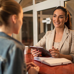 Receptionist parrucchiera